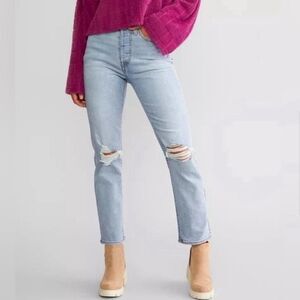 LEVI'S Wedgie Straight Button Fly Jean 27
